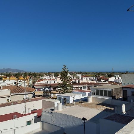 Acogedora Casa Familiar Con Patio Villa Salobreña Eksteriør billede